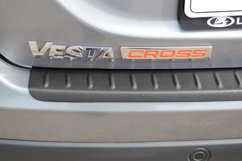 Накладка на задний бампер (ABS) LADA Vesta SW Cross 2017- оригинальный вид