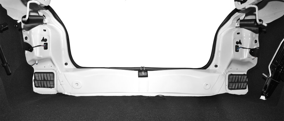 Внутренняя облицовка задних фонарей (ABS) RENAULT Logan 2014-